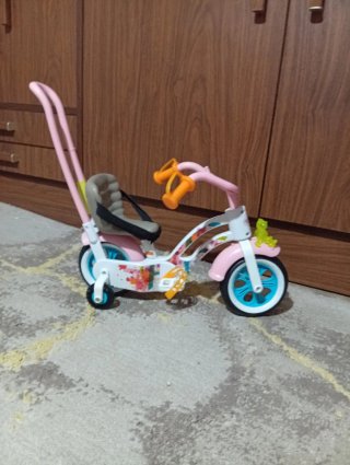 Bicicleta de juguete nueva con luces