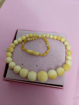 Antica e preziosa collana perle .