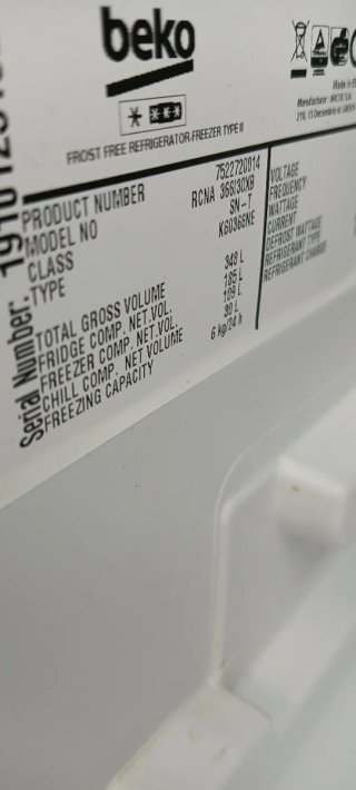 Nevera  combi Beko plateada con oferta