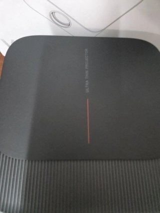Proyector de vídeo blanco