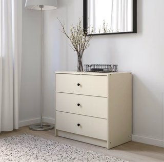 Cómoda IKEA GURSKEN 3 cajones beige 69x67cm