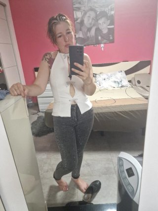 Top blanco Zara con lazos brillantes