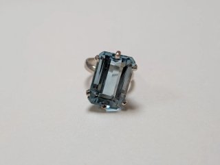 Anello di Acquamarina