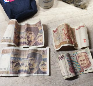 Lotes de billetes franceses y portugueses