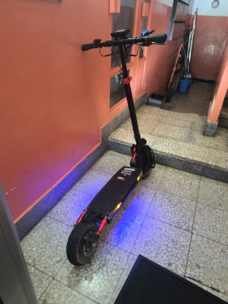 Patinete Eléctrico con Luces LED