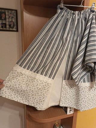 Gonna e sciarpa per bambina per costume di neska/kasera