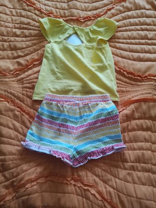 Conjunto Bebé Frutas Amarelo e Calções Coloridos