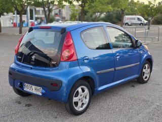 Peugeot 107 / Motor Toyota / Único propietario