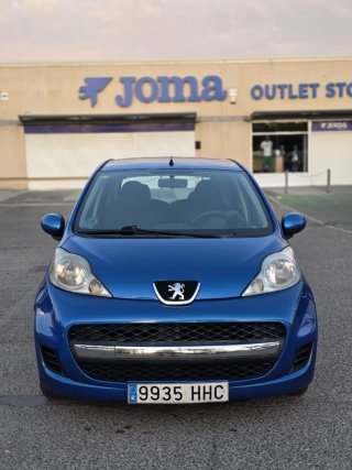 Peugeot 107 / Motor Toyota / Único propietario