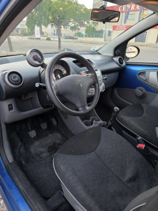 Peugeot 107 / Motor Toyota / Único propietario