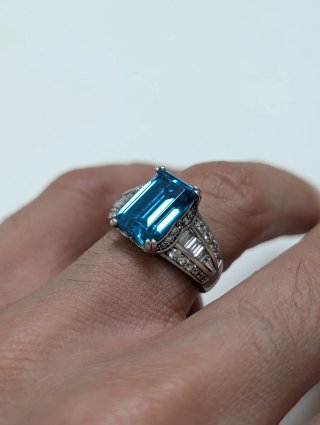 Anello in Argento con Pietra Blu