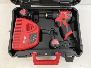 taladro a bateria milwaukee m12 blpdrc