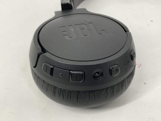 diadema jbl 660nc