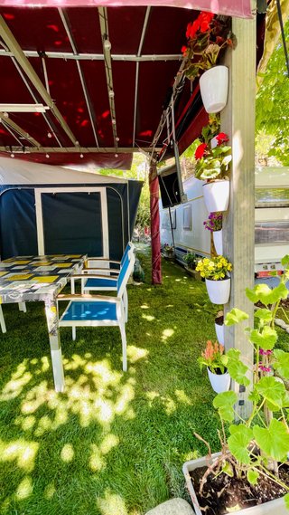 Pérgola con Toldos Manuales. Ideal para camping!