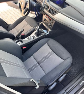 BMW X1 2011