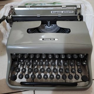 12 maquinas de escribir antiguas