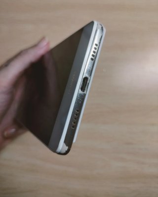 Huawei P8 Lite + 5 custodie e cavo