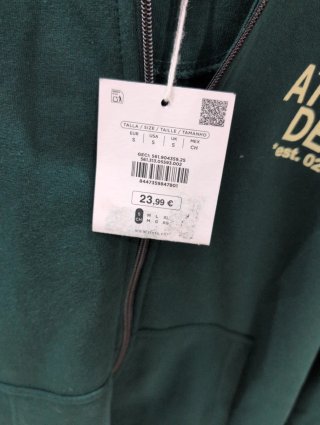 Sudadera Sfera Verde con etiqueta
