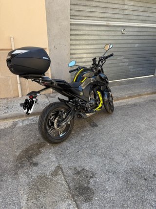Zontes Z2 Naked Negra y Amarilla