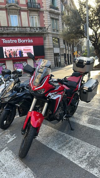Honda Africa Twin 1100 L Roja