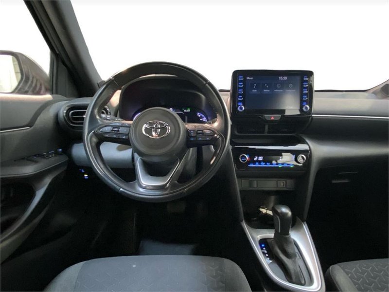 Toyota Yaris 2021, foto 8