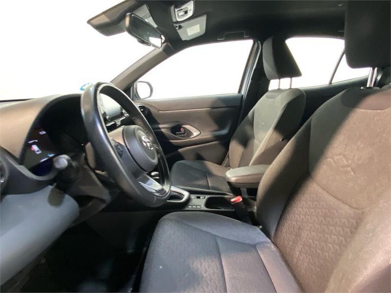 Toyota Yaris 2021, foto 12