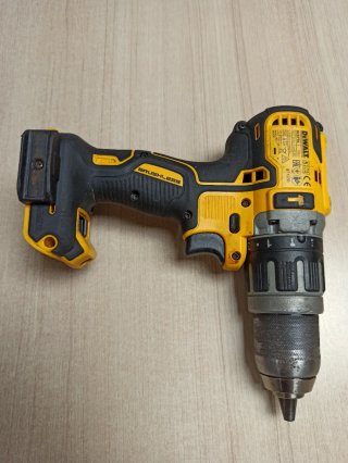 Taladro DeWalt DCD796.