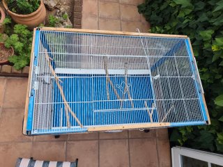 Jaula grande para pájaros