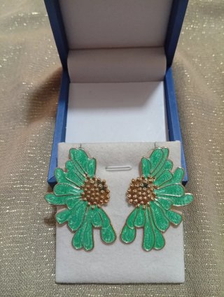 Orecchini Fiore Stile Vintage A Perno