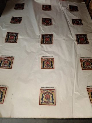 Lote 20 hojas Royalty