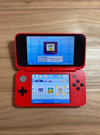 Nintendo 2DS XL Edición Pokéball + Juegos