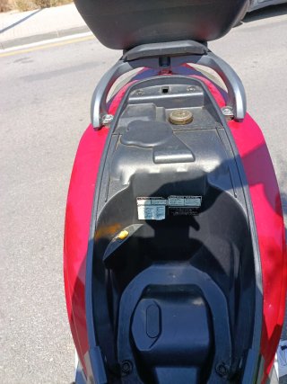 Sym Symphony 125cc Scooter Roja