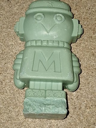Pastilla de jabón antigua robot M