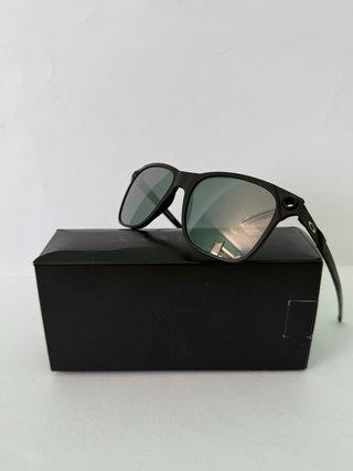 Occhiali Oakley Apparition Polarizzati Neri