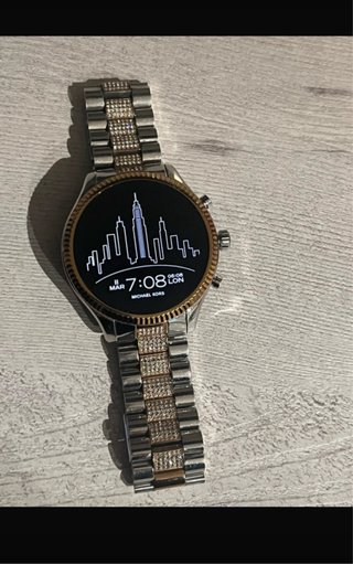 Michael Kors Smartwatch Oro y Plata
