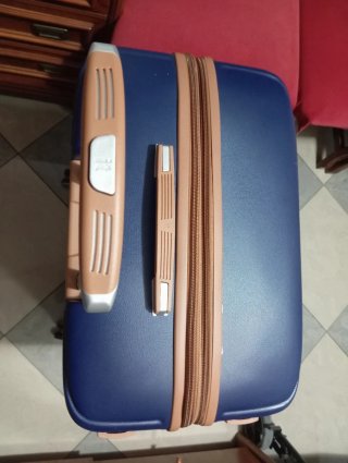 Maleta de viaje IT Luggage azul