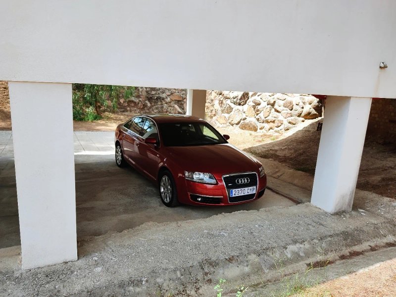 Audi A6 2004 - foto 1