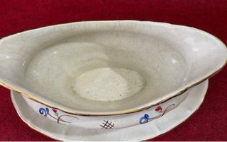 ANTIGUA SALSERA DE PORCELANA PICKMAN SEVILLA