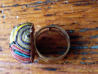 Anello regolabile multicolore