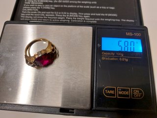Anillo antiguo de Oro 18kt de 1890 con un rubí roj