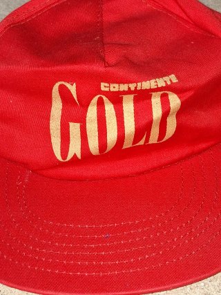 Gorra Continente Gold Años 80 Roja
