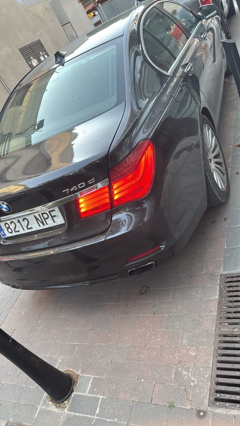 BMW Serie 7 2012 - foto 1