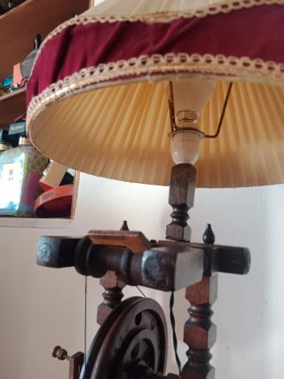 Lampada vintage legno e tessuto