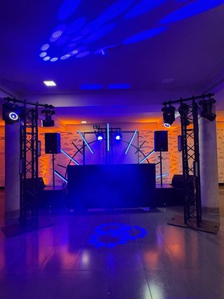 Equipos de sonido e iluminación en alquiler