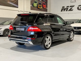 Mercedes-Benz ML 500 4MATIC AMG Line · 408 CV · AIRMATIC · Techo · CarPlay