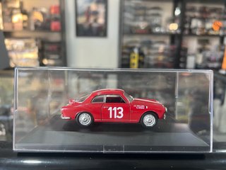 Miniatura alfa romeo rally  Vermelho 113 1/43