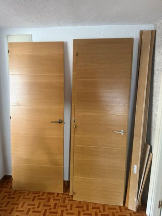 Hojas de puerta de madera