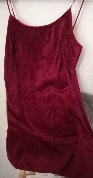 Camisón de terciopelo rojo