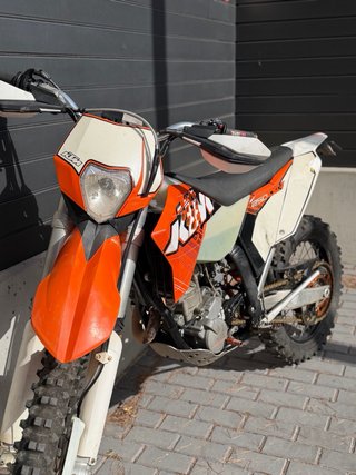 DOS MOTOS KTM Y GAS GAS