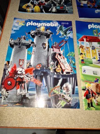 Lote 4 catálogos de Playmobil 2011